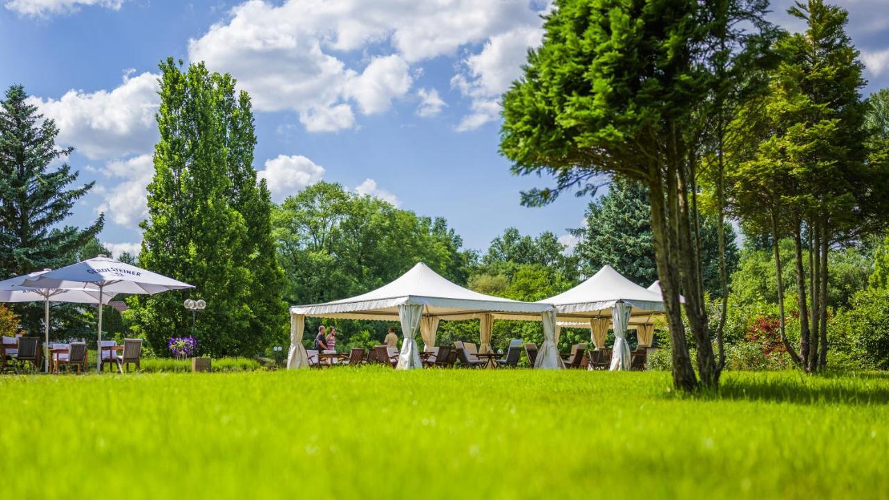 Seepark Hotel Am Wandlitzsee Exterior foto
